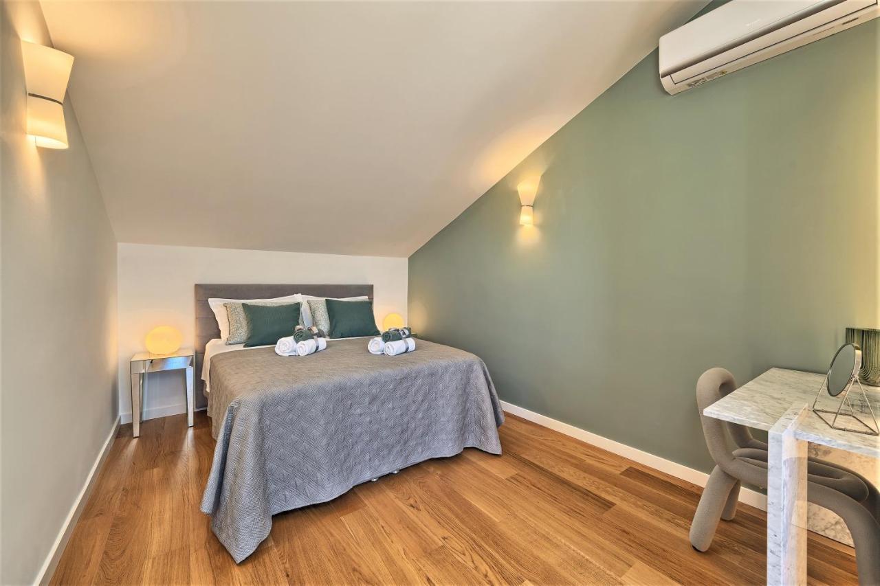 Apartamento Domenico - 50 M From The Sea Donji Seget Exterior foto