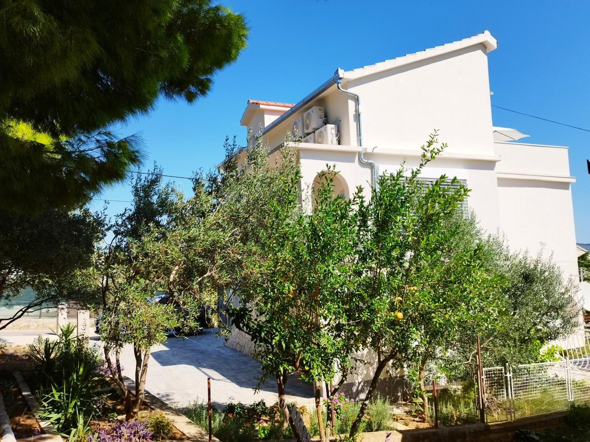 Apartamento Domenico - 50 M From The Sea Donji Seget Exterior foto